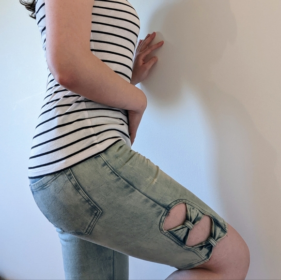 Rare Vintage Forever 21 Distressed Shorts - Picture 5 of 5